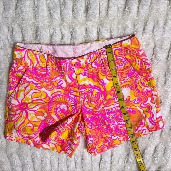 LILLY PULITZER Women’s Callahan Sunshine Yellow “Sea & Be Seen” Print Shorts - Picture 11 of 13